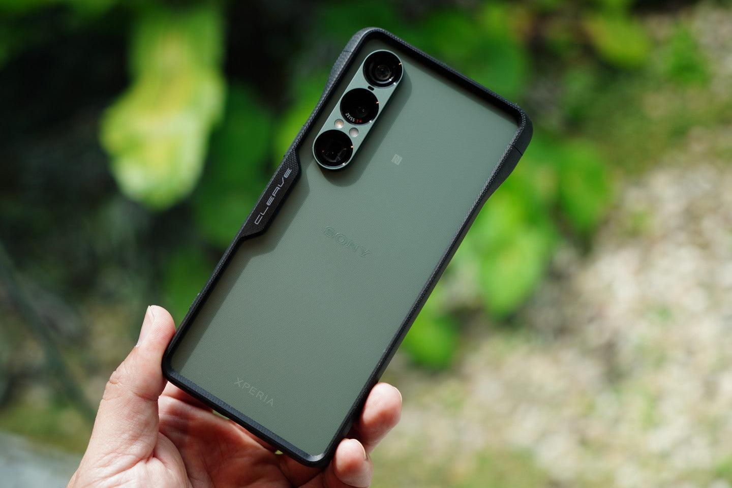 DeFF CHRONO G10 Bumper 高密度纖維防護,通訊無阻礙 Xperia 1 VII 質感再升級 !