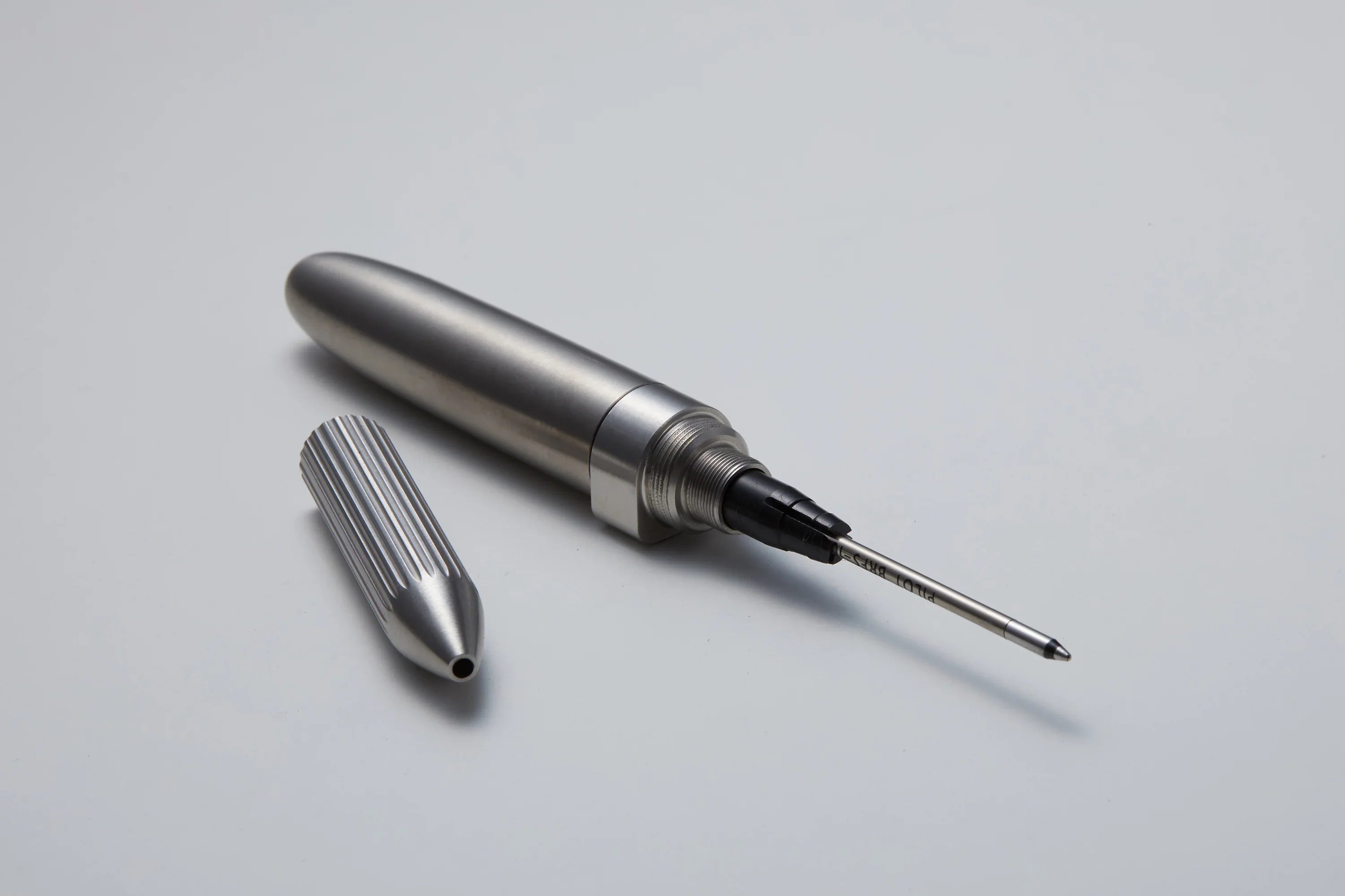 DeFF 4th Gen Refill Pen Jacket (Extra Short Design Collection)