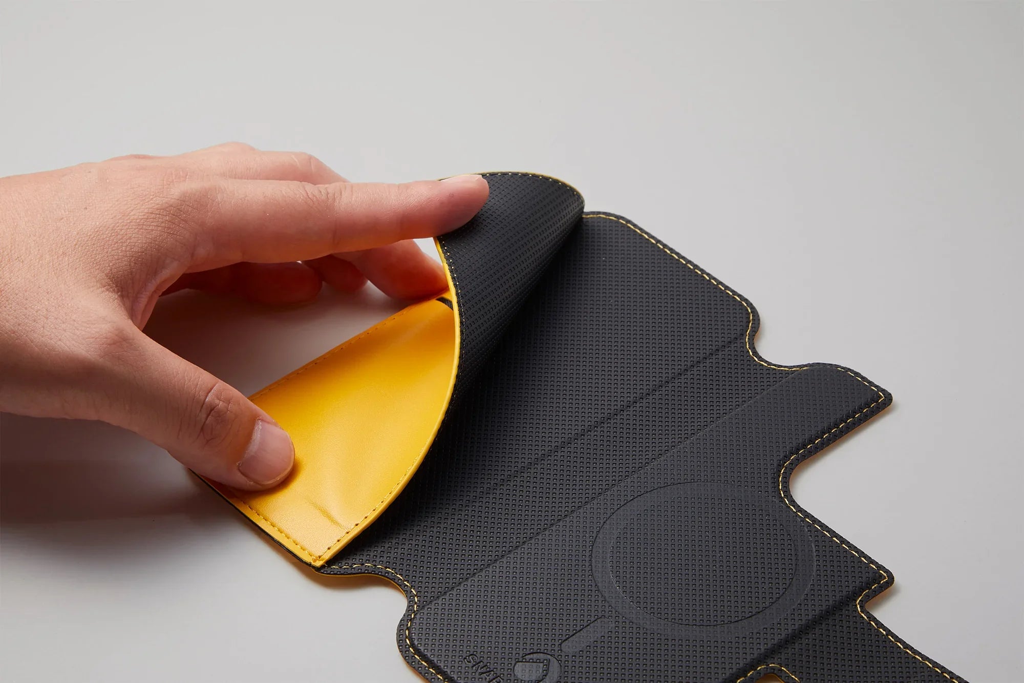 SNAPCOVER Magnetic Folio Case