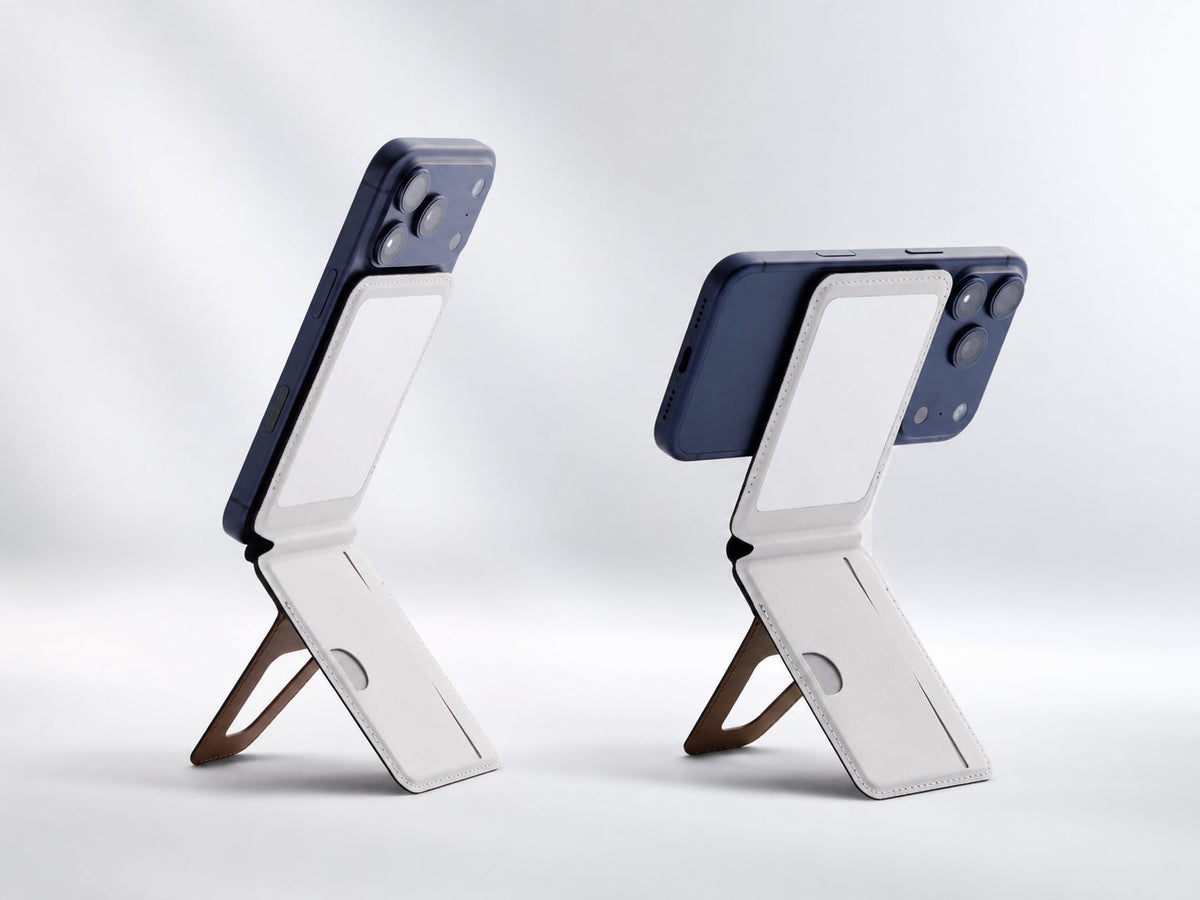 QuadFlex Mirror Wallet stand in portrait and landscape