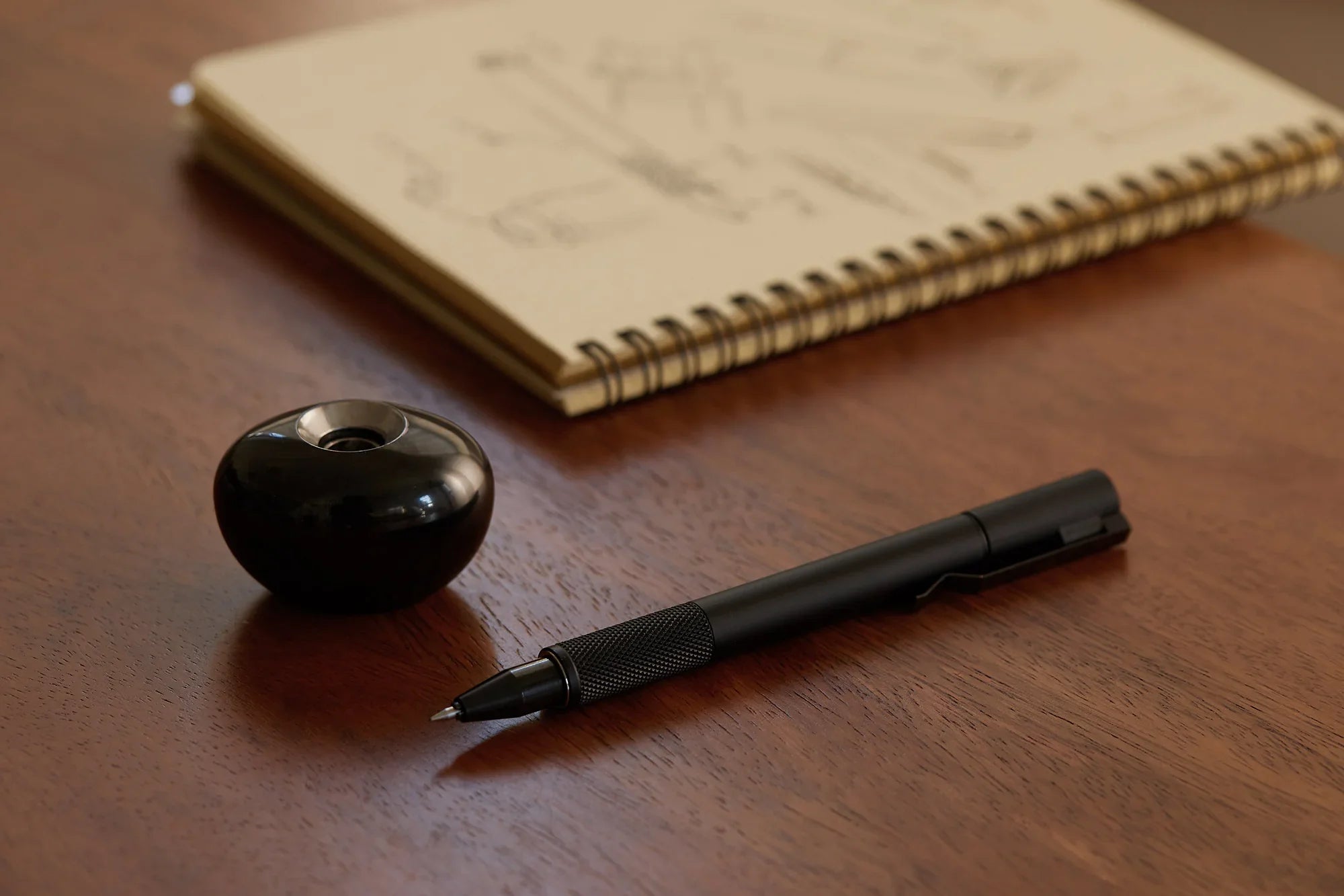 DeFF 3rd Gen Refill Pen Jacket (Magnalock Design Collection)