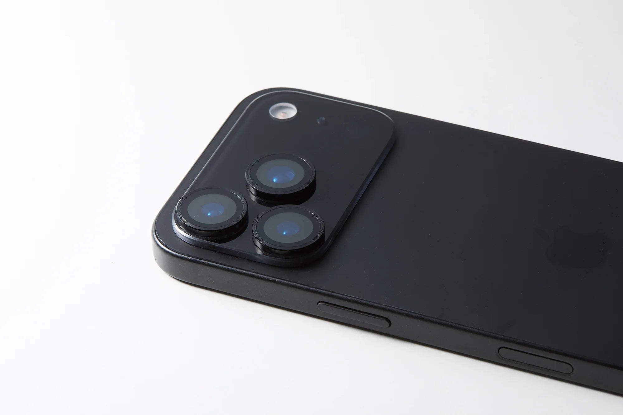 CAMERA LENS COVER iPhone 17