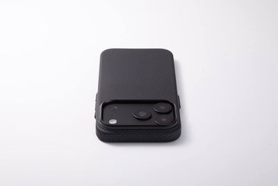 DURO Super Tough Case iPhone 18/17 - aramid fiber weave detail